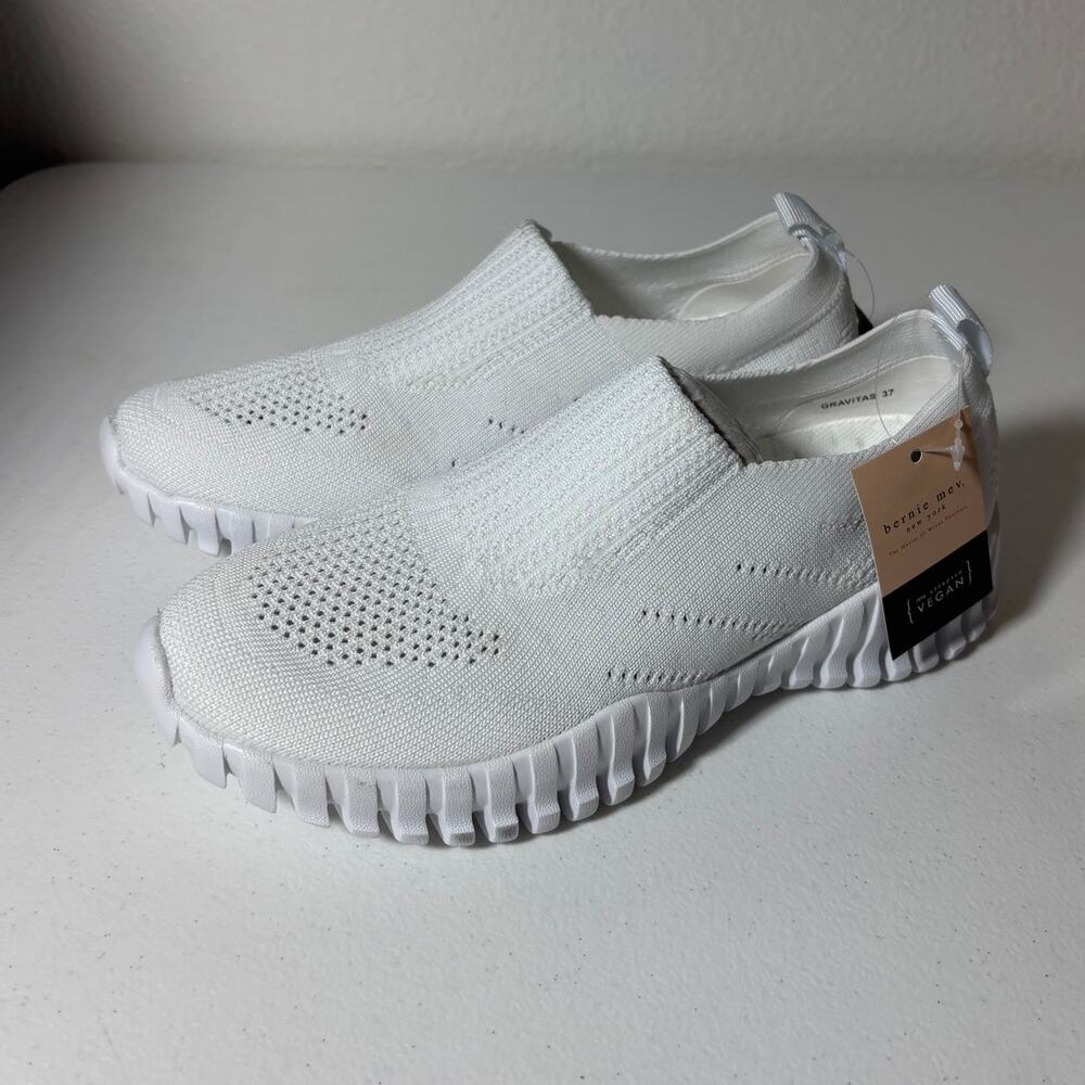 Bernie Mev NWT Size 6 (EU 37) Gravitas Vegan Slip-On Memory Foam Sneakers White